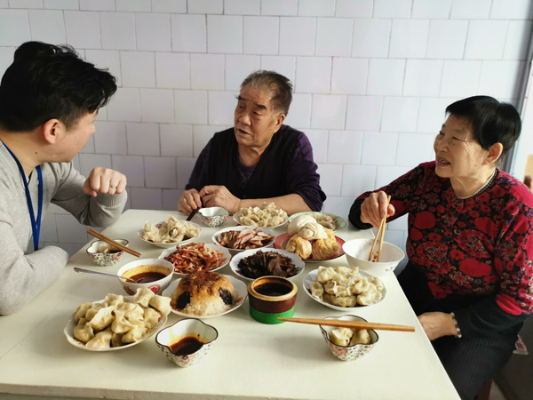 元宵慰問(wèn)送祝福，濃濃關(guān)愛暖人心